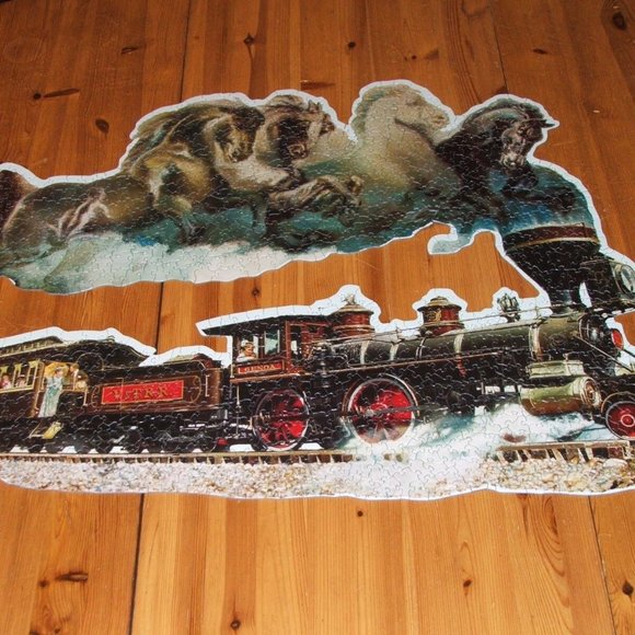 Sunsout HORSE of IRON Special Shape 1000 Pc Puzzle COMPLETE (P81) - Picture 2 of 3